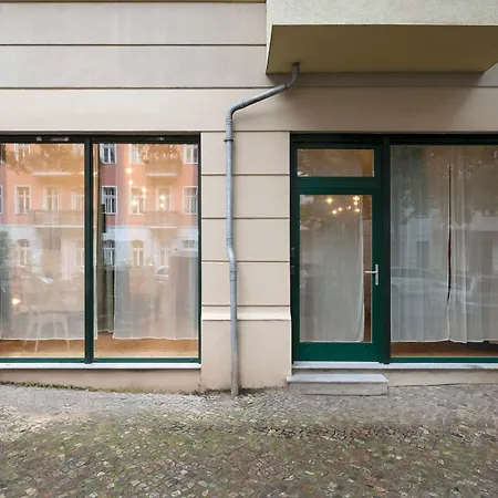 33 M Schoenhauser Allee شقة