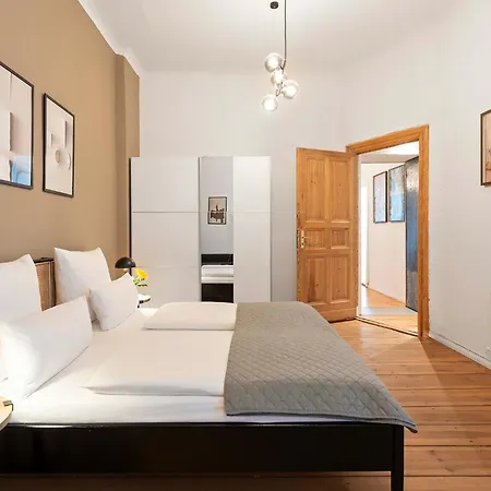 33 M Schoenhauser Allee Appartement Berlin