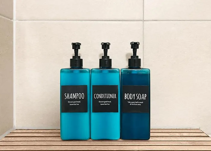 33 M Schoenhauser Allee * برلين