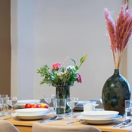 33 M Schoenhauser Allee Apartment Berlin