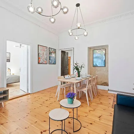 33 M Schoenhauser Allee * ברלין