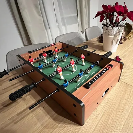 33 M Schoenhauser Allee *