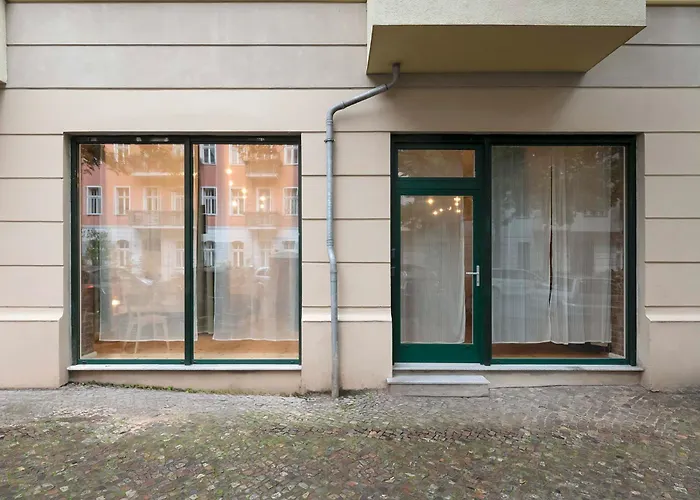 33 M Schoenhauser Allee Lägenhet