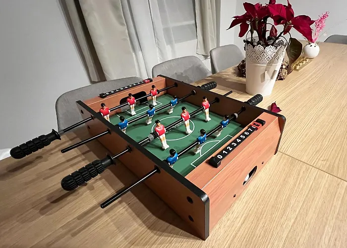 33 M Schoenhauser Allee *