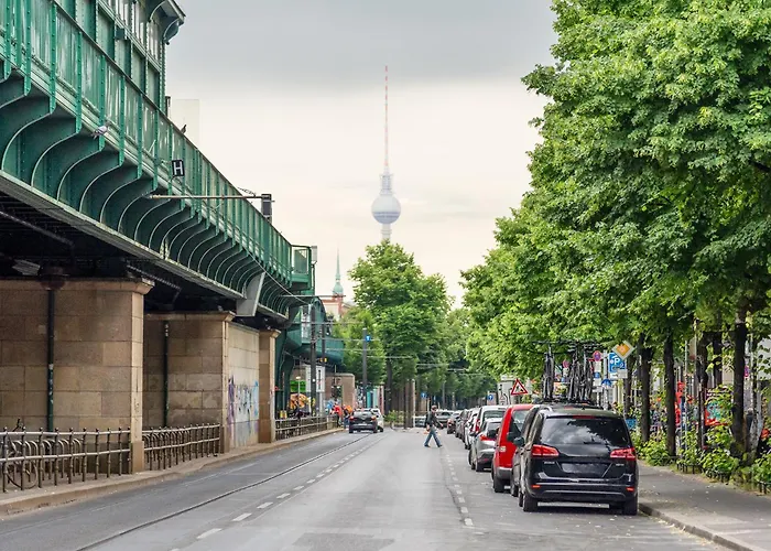 Lägenhet 33 M Schoenhauser Allee *