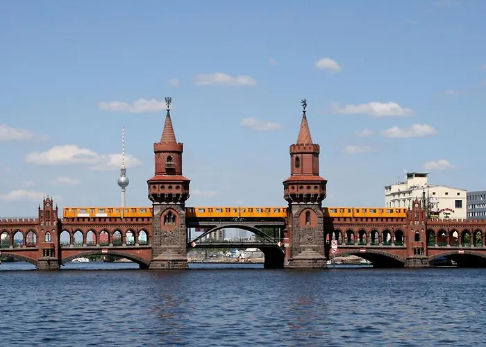 33 M Schoenhauser Allee Lägenhet