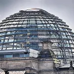 33 M Schoenhauser Allee Berlin