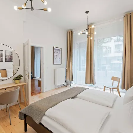 33 M Schoenhauser Allee Apartment Berlin