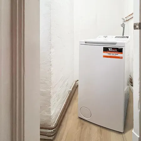 33 M Schoenhauser Allee Appartement *